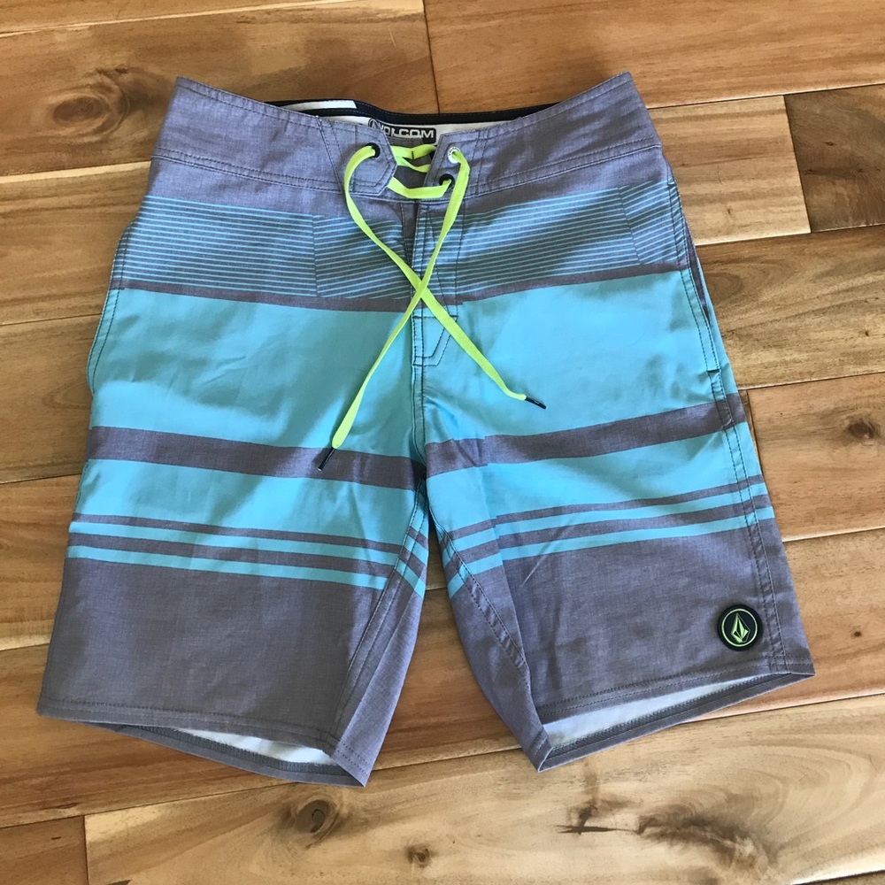 Volcom board shorts